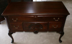 Lane mahogany Queen Anne antique cedar chest