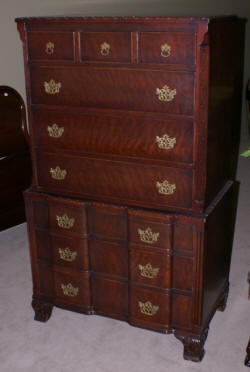 Chippendale block front mahogany chest of drawers