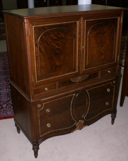 walnut antique gentlmens chest 