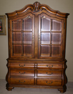 Ethan Allen cherry Bombay style two piece china cabinet