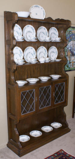 Oak leaded glass door china cabinet