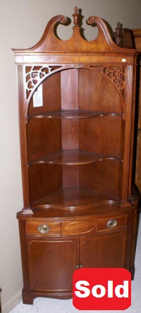 Thomasville Mahogany open corner cabinet