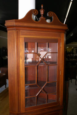 Pair of Biggs furniture solid mahogany inlaid tall corner cabinets