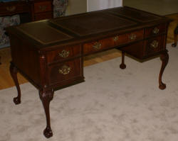 Hooker furniture chippendale mahogany partners desk