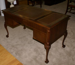 Hooker furniture chippendale mahogany partners desk