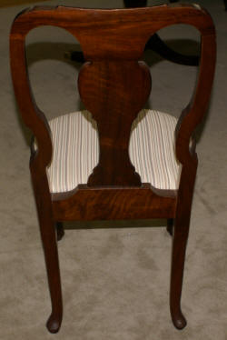 set of 10 walnut Queen Anne dining room chairs