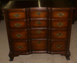 Kindel Furniture oxford mahogany block front dresser