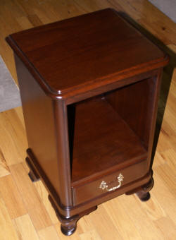 mahogany night stand