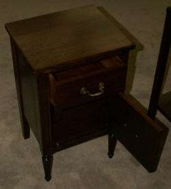 mahogany night stand 