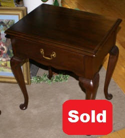 henkel harris queen anne mahogany night stand