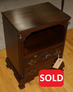 Georgetown galleries solid mahogany shell carved night stand 