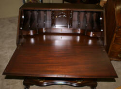 Governor Winthrop mahogany antique desk