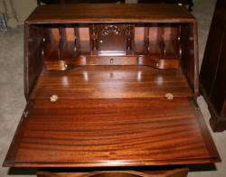 Mahogany Governor Winthrop desk