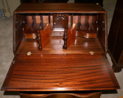 Mahogany Governor Winthrop desk