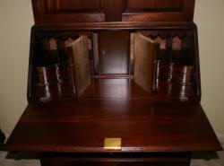 Craftique solid mahogany blind door two piece New Bern secretary desk 