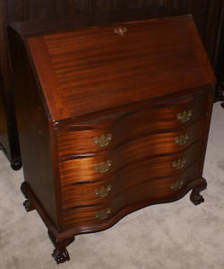 Mahogany serpentine front Governor Winthrop desk