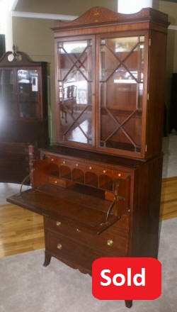 Antique Hepplewhite butlers secretary desk