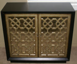 Pulaski Furniture Company two door mirrored server / accent console