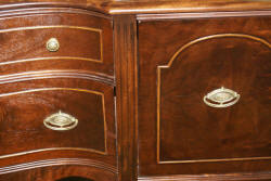 Walnut antique 1930s Sheraton sideboard