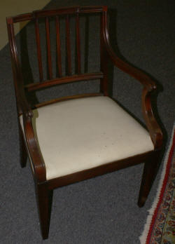 mahogany dining room table and chairs