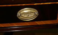 Banded inlaid mahogany Duncan Phyfe console table