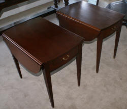 Matched pair of mahogany Duncan Phyfe Pembroke tables