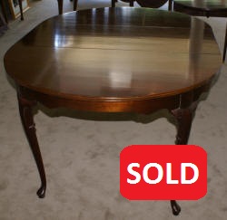 mahogany queen anne dining room table