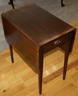 Pair of banded inlaid mahogany Pembroke tables