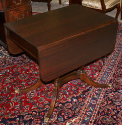 Duncan Phyfe mahogany drop leaf table